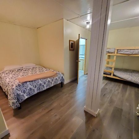 Orca Inn Alert Bay Dış mekan fotoğraf